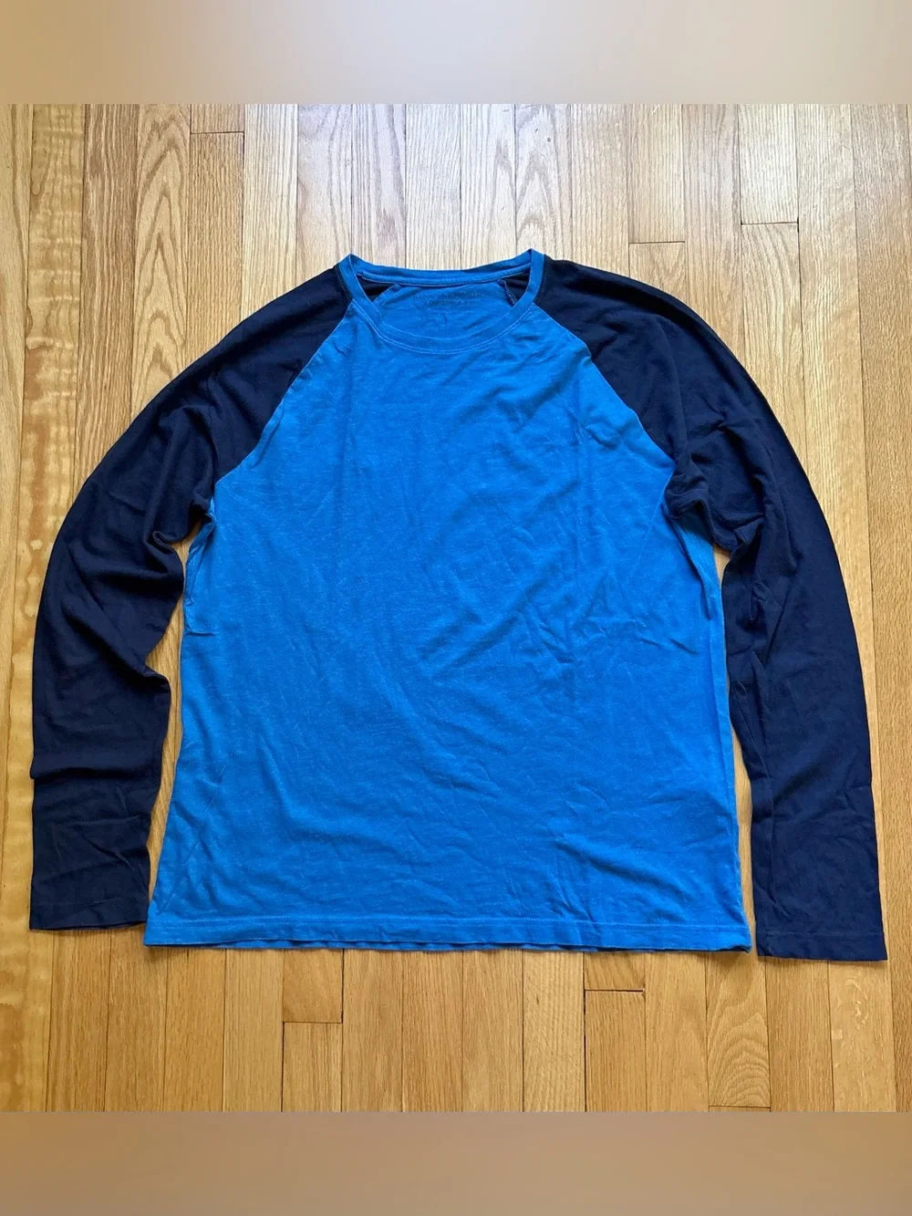 Banana Republic Men’s Soft Wash Long Sleeve Crewneck T-Shirt Large Blue